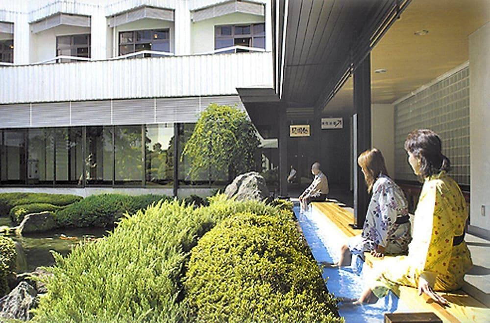 ホテル 甲斐路 笛吹市 エクステリア 写真